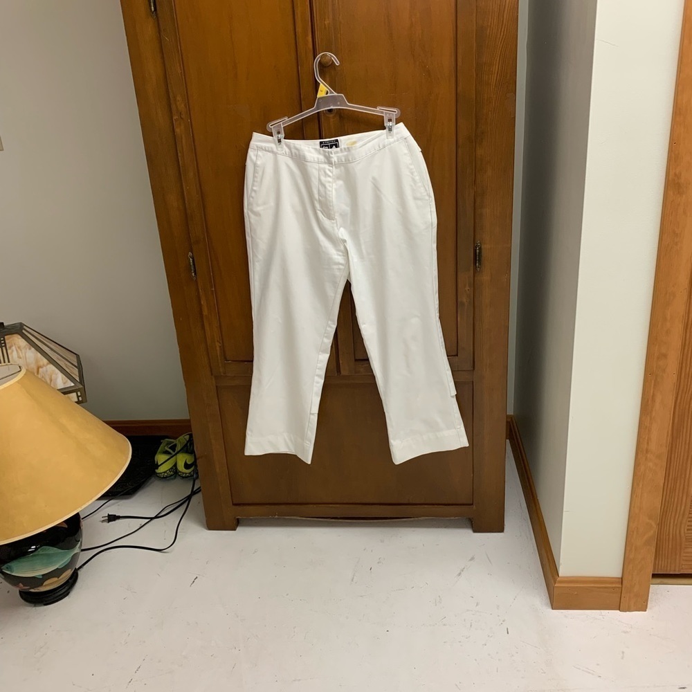 ADIDAS womens stretch white golf track capri pants size 6 23 inseam tennis prep